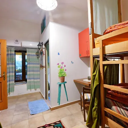 Mi Casa Es Tu Casa - Backpackers * Shkodër