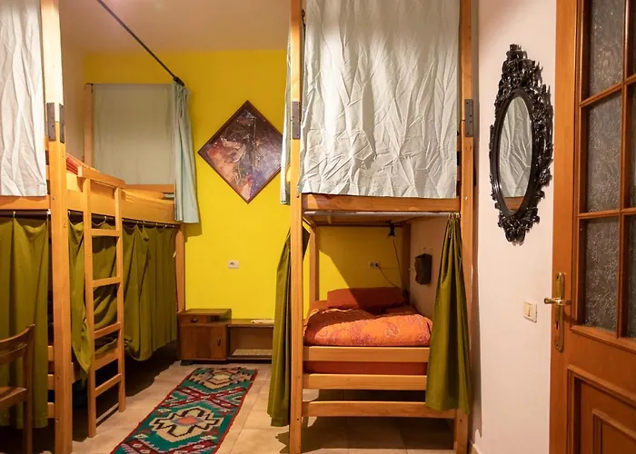 Mi Casa Es Tu Casa - Backpackers Hostal *