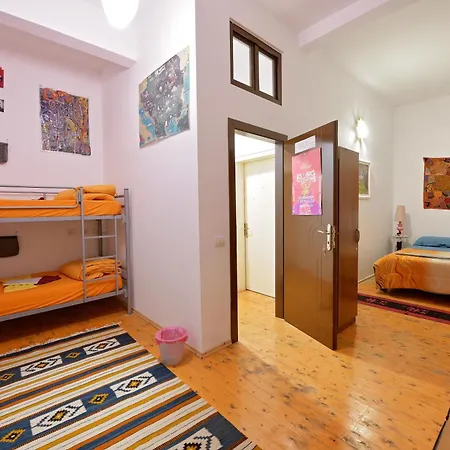 Mi Casa Es Tu Casa - Backpackers *