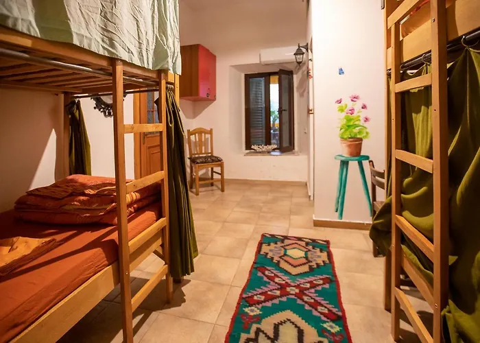 Mi Casa Es Tu Casa - Backpackers Hostel *