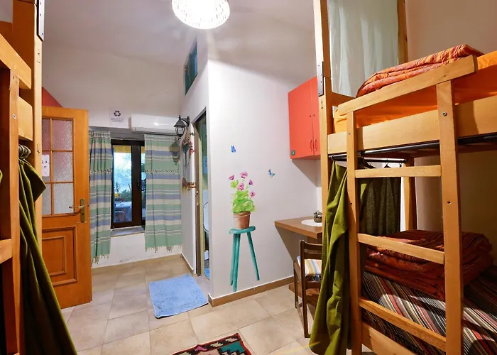 Mi Casa Es Tu Casa - Backpackers * Shkoder