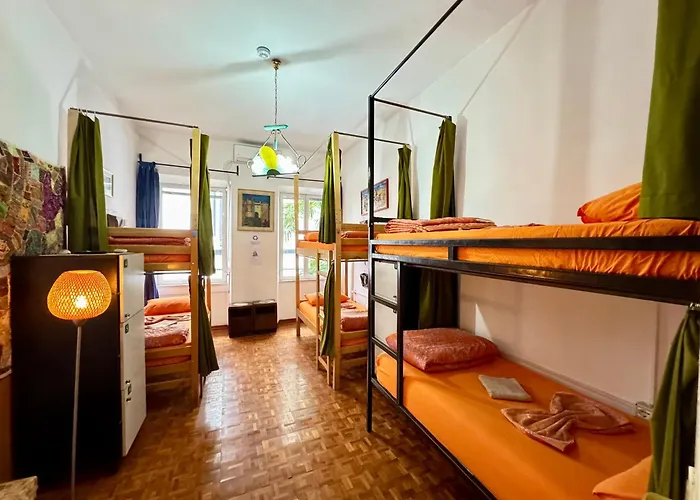 Mi Casa Es Tu Casa - Backpackers